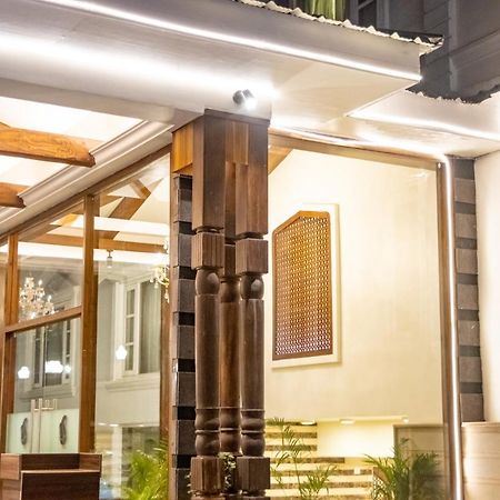 فندق Srīnagarفي  Paisley Palace المظهر الخارجي الصورة